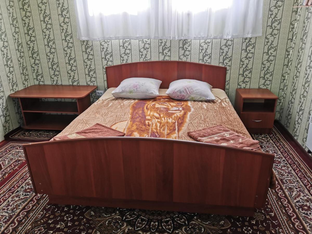 Petrovskaya Pristan 2 Hotel โชลปอน-อาตา ภายนอก รูปภาพ