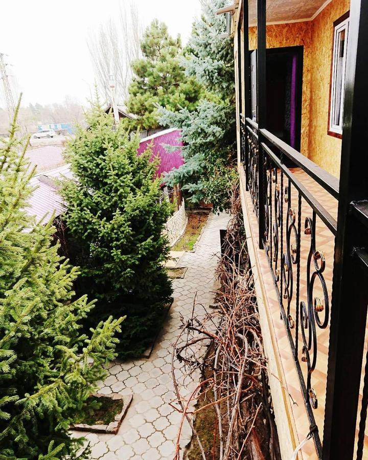 Petrovskaya Pristan 2 Hotel โชลปอน-อาตา ภายนอก รูปภาพ