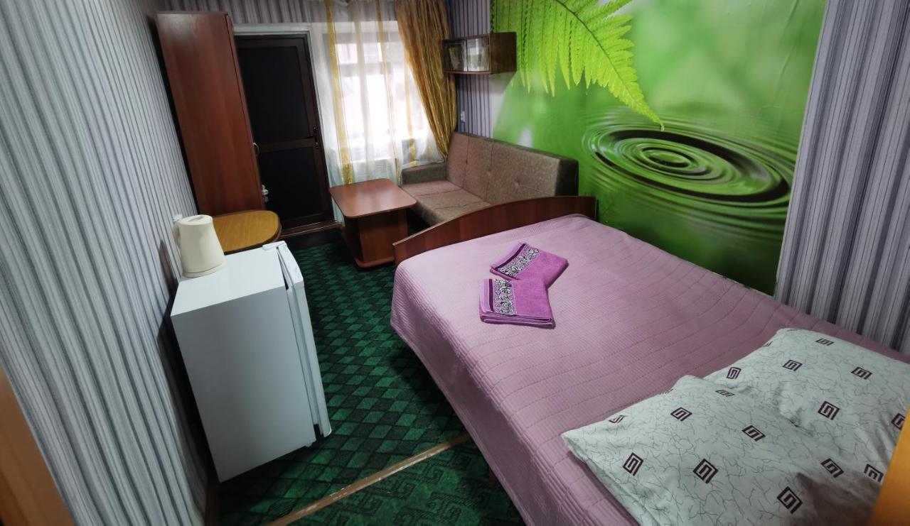 Petrovskaya Pristan 2 Hotel โชลปอน-อาตา ภายนอก รูปภาพ