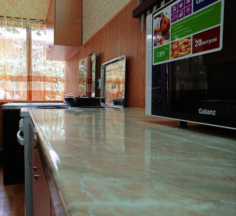 Petrovskaya Pristan 2 Hotel โชลปอน-อาตา ภายนอก รูปภาพ