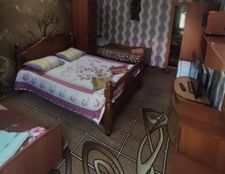 Petrovskaya Pristan 2 Hotel โชลปอน-อาตา ภายนอก รูปภาพ